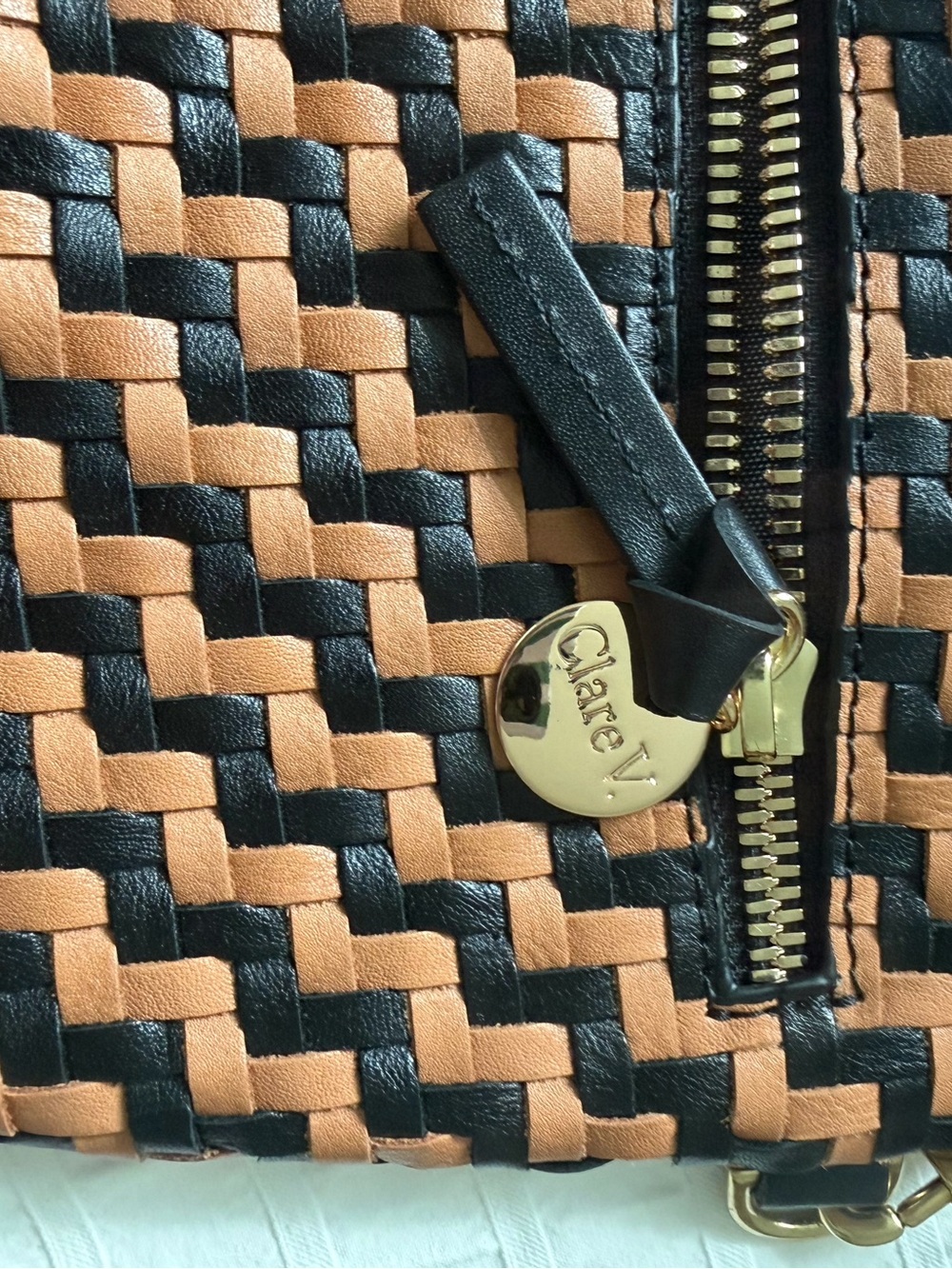 NWT Clare V Black and Tan Woven Leather Grande Fanny Crossbody - Picture 2 of 4